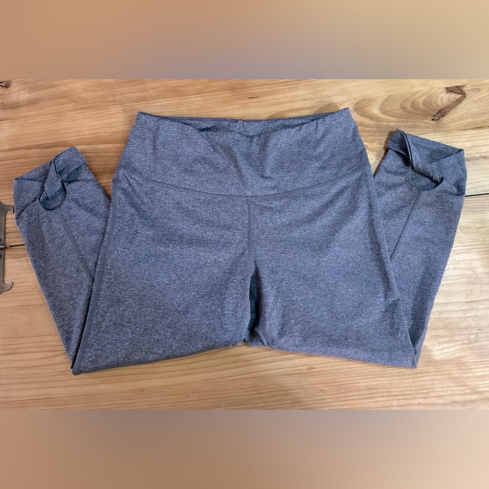 Zella high waisted capri leggings with inside pocket & crisscross ankle #26